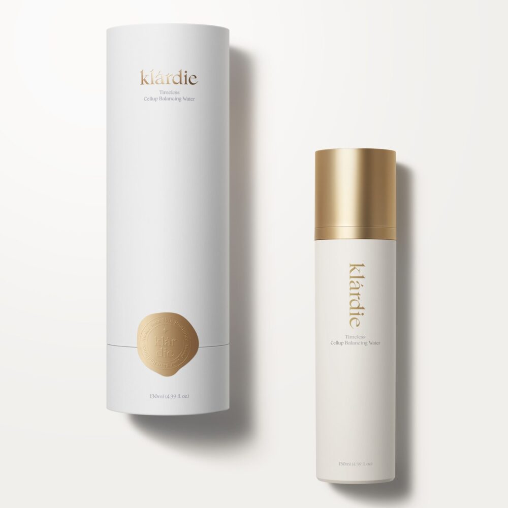 Producto de skincare coreano Klárdie timeless agua micelar para el cuidado de la piel